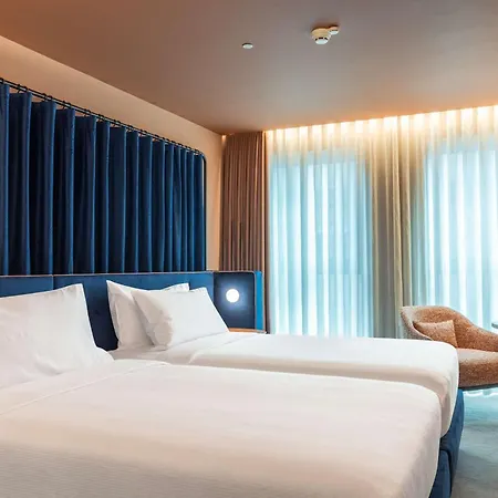 Cenica Hotel, Curio Collection By Hilton Oporto