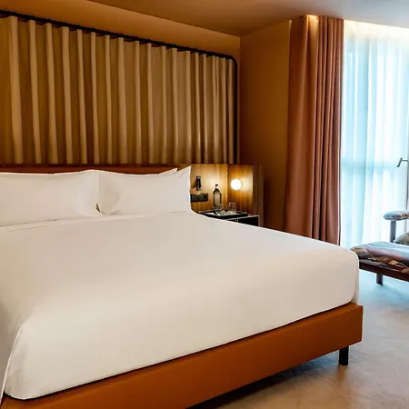 ホテル Cenica Hotel, Curio Collection By Hilton 5*