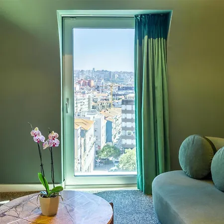 Cenica Hotel, Curio Collection By Hilton