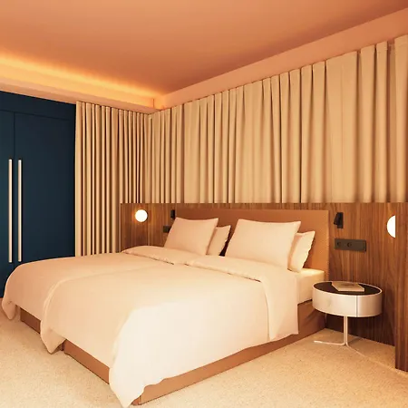 Cenica Hotel, Curio Collection By Hilton