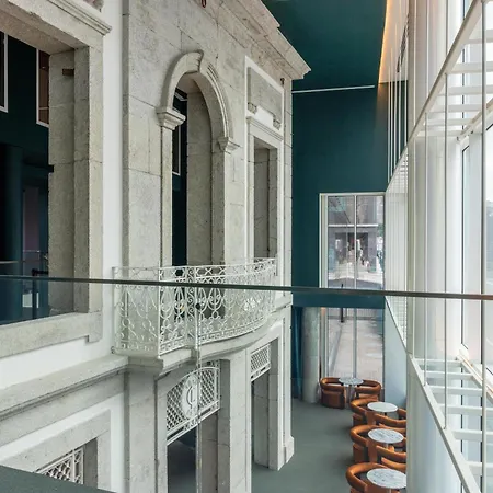 ホテル Cenica Hotel, Curio Collection By Hilton 5*