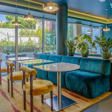 Cenica Hotel, Curio Collection By Hilton Hotel Porto