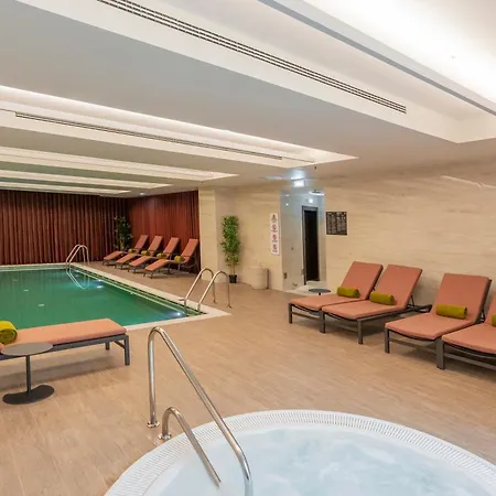 Cenica Hotel, Curio Collection By Hilton