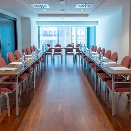 Ξενοδοχείο Cenica Hotel, Curio Collection By Hilton 5*