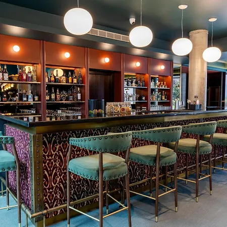 Cenica Hotel, Curio Collection By Hilton Hotell Oporto