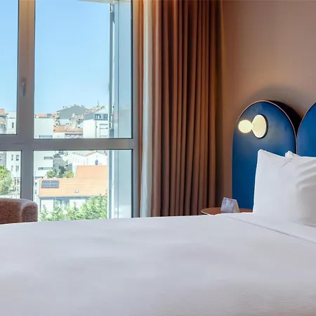 Cenica Hotel, Curio Collection By Hilton