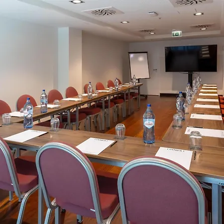 מלון Cenica Hotel, Curio Collection By Hilton פורטו