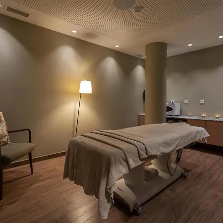 Cenica Hotel, Curio Collection By Hilton