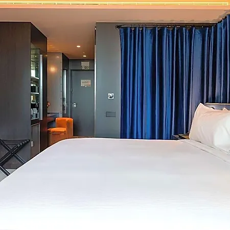 Cenica Hotel, Curio Collection By Hilton