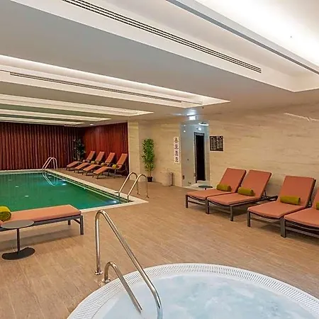 Cenica Hotel, Curio Collection By Hilton Ξενοδοχείο