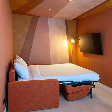 Ξενοδοχείο Cenica Hotel, Curio Collection By Hilton