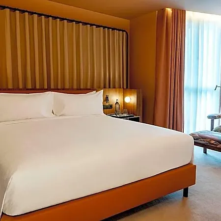 Cenica Hotel, Curio Collection By Hilton Ξενοδοχείο