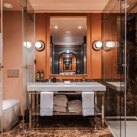 Hotel Cenica Hotel, Curio Collection By Hilton