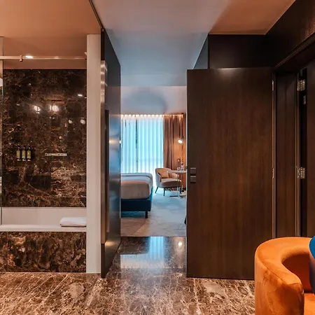 Cenica Hotel, Curio Collection By Hilton Porto