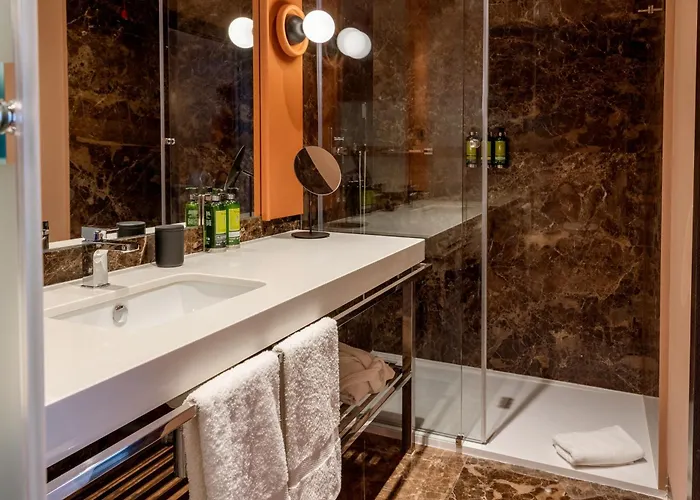 Otel Cenica Hotel, Curio Collection By Hilton Porto