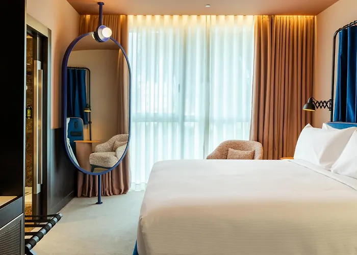 Otel Cenica Hotel, Curio Collection By Hilton 5*