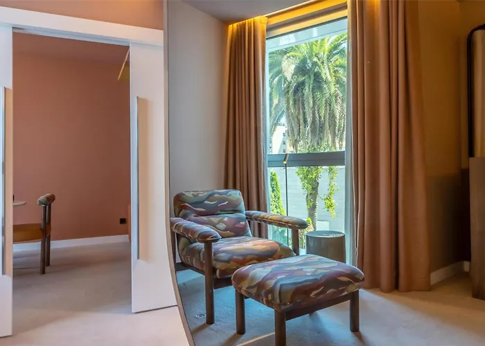 Hotel Cenica Hotel, Curio Collection By Hilton Porto