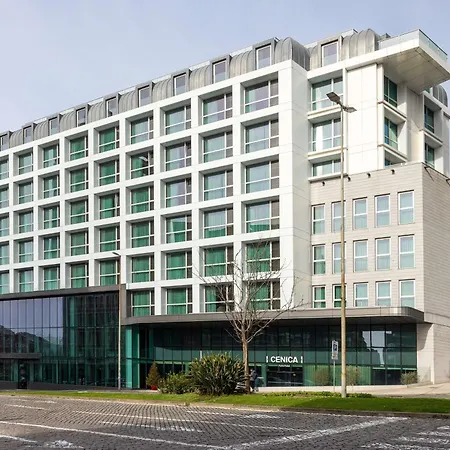מלון Cenica Hotel, Curio Collection By Hilton