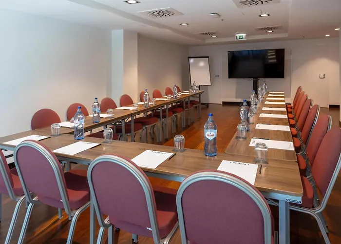 Hotell Cenica Hotel, Curio Collection By Hilton Oporto